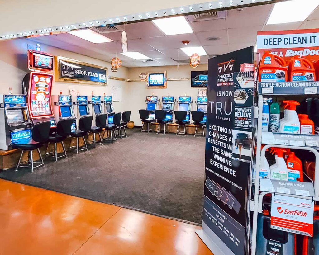 Slot machine Las Vegas grocery store