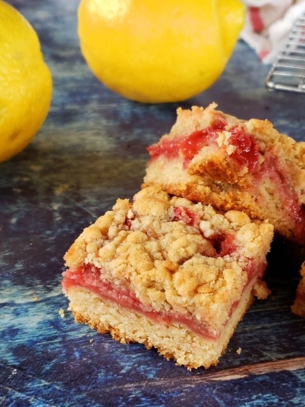 Strawberry lemon crumble bars sally bake blog addiction